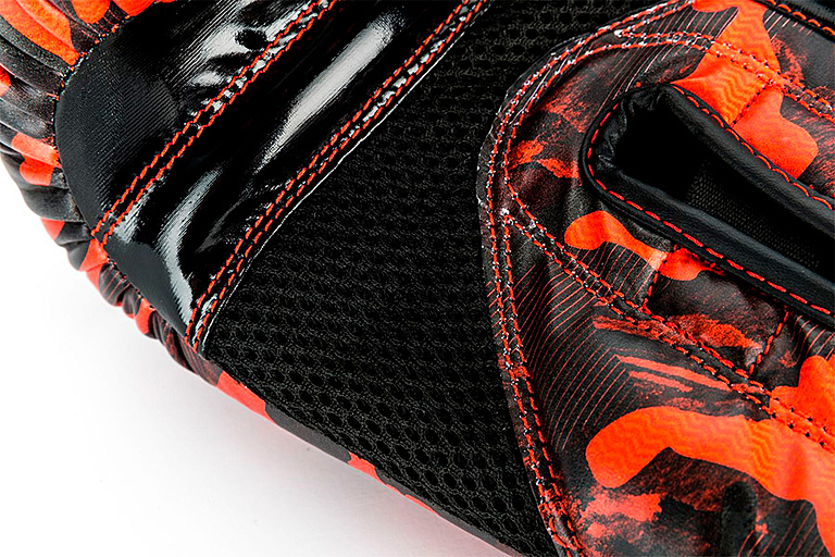 UFC PRO Перчатки для бокса CAMO INFRARED - S/M — изображение 9